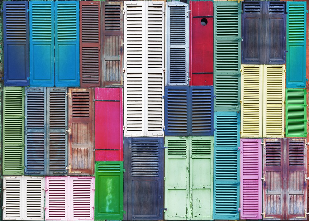 papier peint panoramique revigorant présentant des volets multicolores
